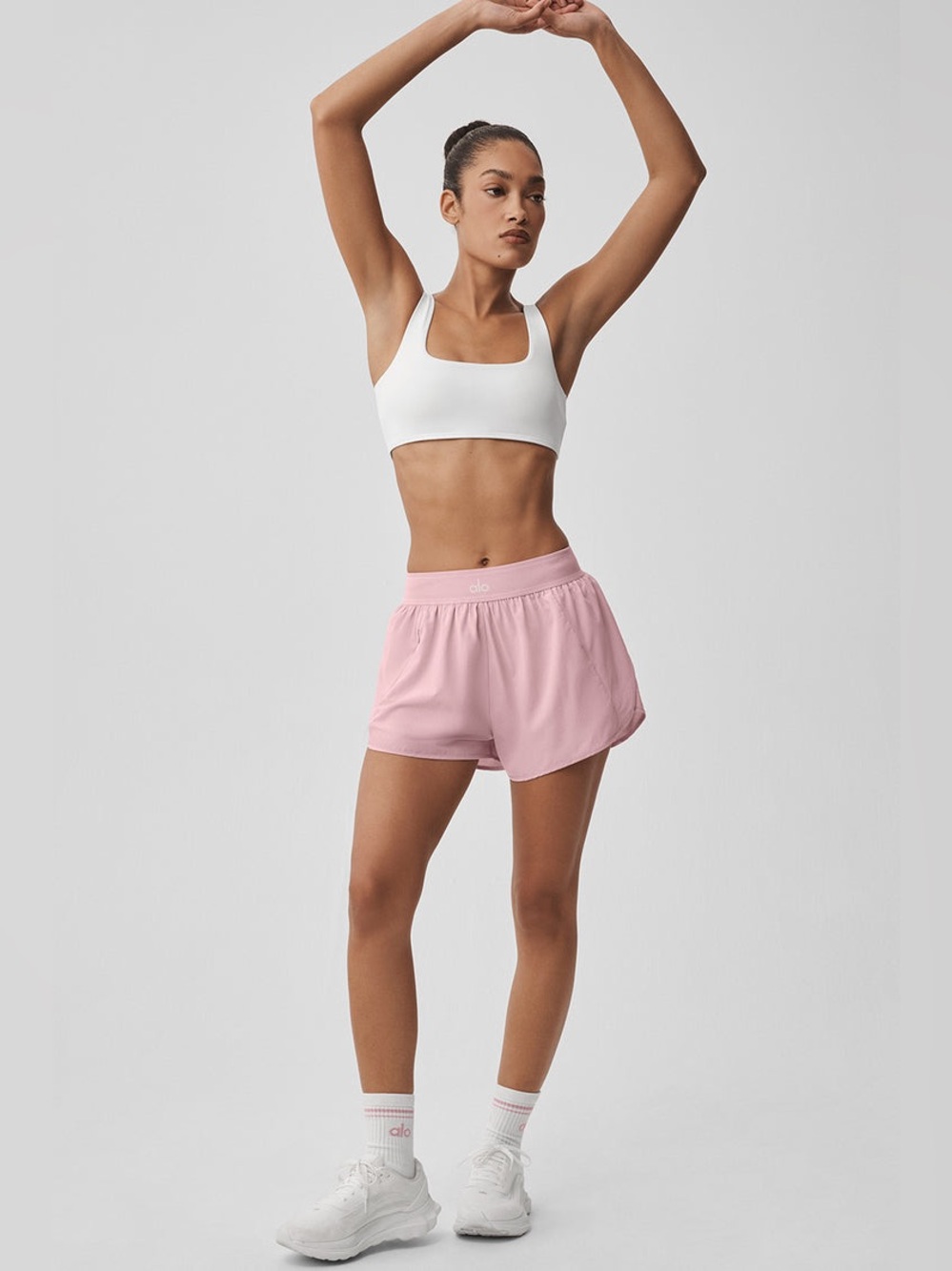 🆕ALO Yoga Softsculp 
Precision Bra in White, XS